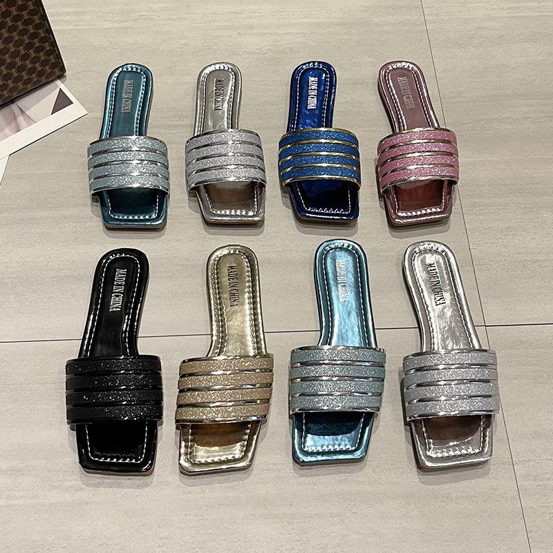 Ladies Fashion Slippers (30 Pieces) 4